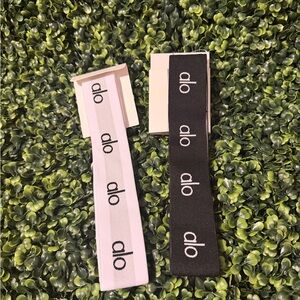 alo Resistance Loop Bands - Black & white